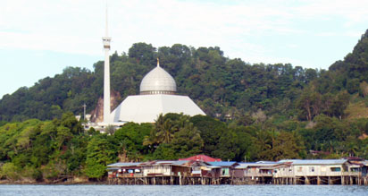 Sandakan Mosque from river