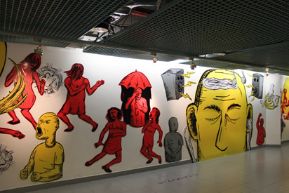 Walkway connecting shopping mall to Esplanade